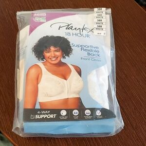 Playtex 4695 18  Flex Back Wirefree Front Close Bra in White Size 38B